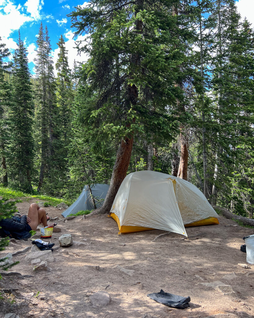 campsite at conundrum hot springs in colorado near aspen and crested butte
